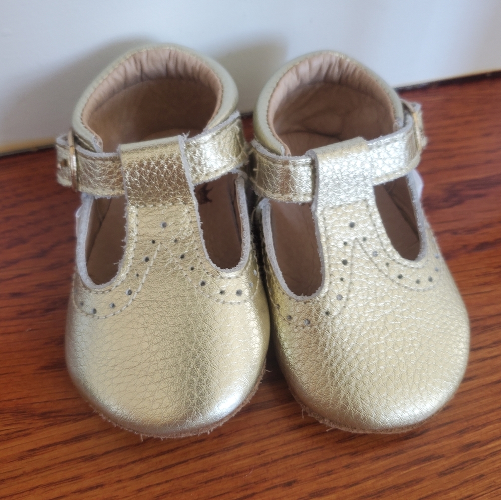 Liv&Leo Gold Genuine Leather Baby Girl Mary Jane size 0-6M